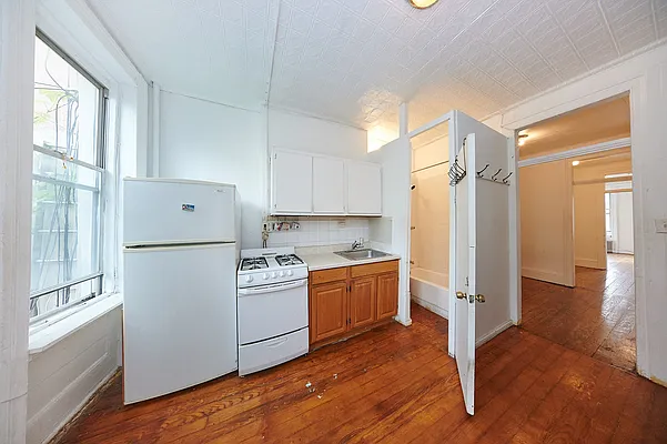 Rented by Voro NYC | media 38