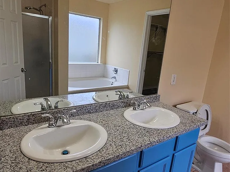 22135 Greengate Dr — Photo 35