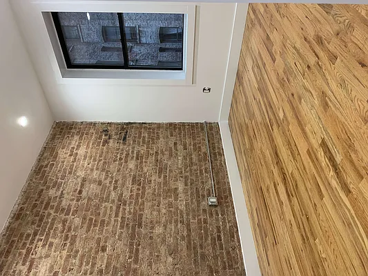 Rented by CITY SKYLINE REALTY INC | media 25