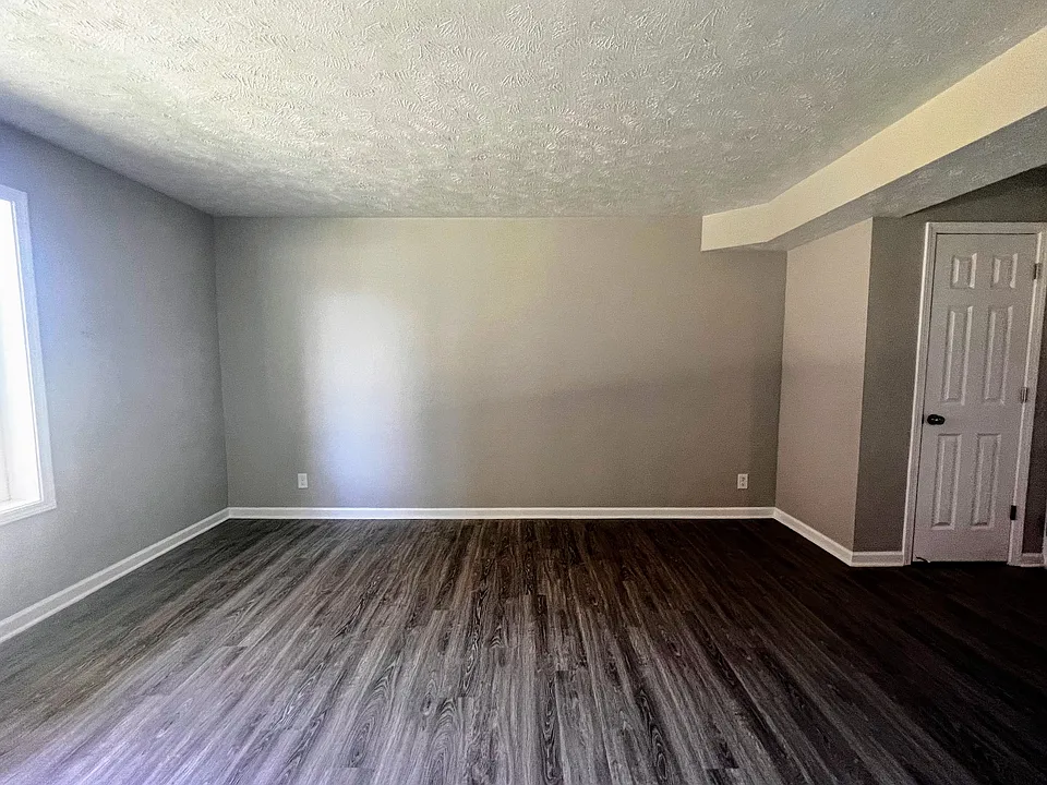 The Pines at Q Plaza Apartments