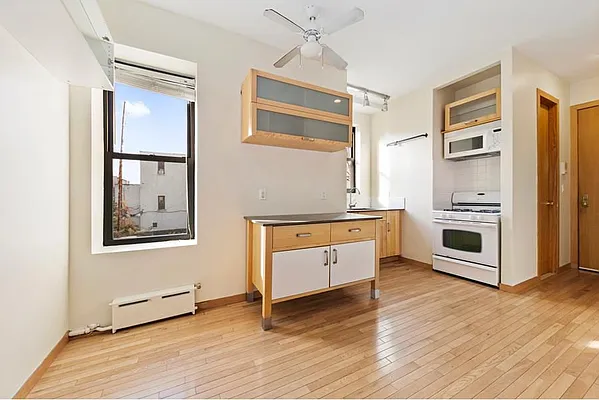 Rented by D'Andrea Craig Realty | media 26