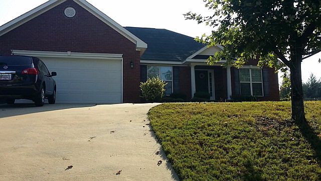 1st image of 3034 Parkridge Dr