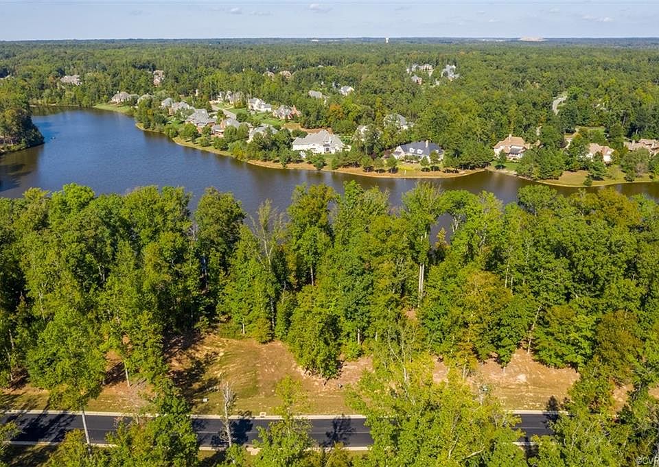 1st image of 916 Kinloch Point Ln