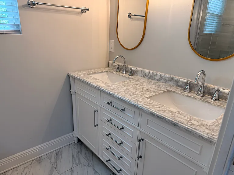 4202 W Palmira Ave — Photo 15