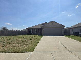 1061 E Bunting St, Fayetteville, AR 72701