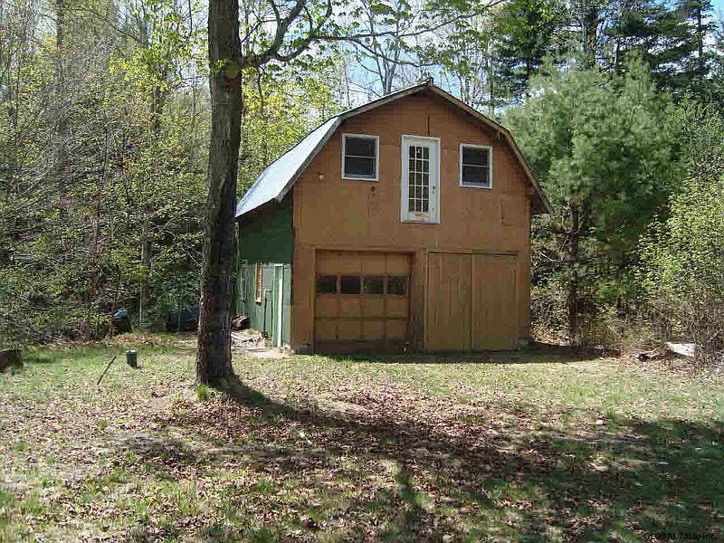 2nd image of 60 Crosby Road
