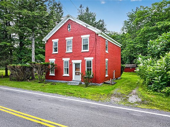 3rd image of 5579 Valley Rd