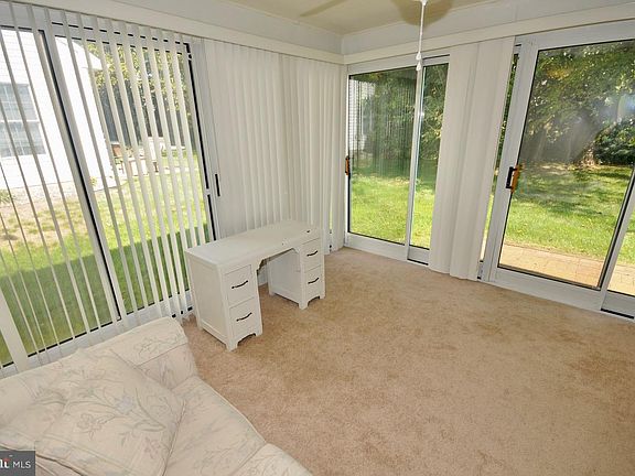 5th image of 226 Wagon Wheel Ln