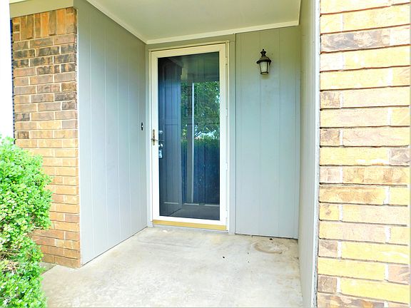 3rd image of 500 Neptune Dr