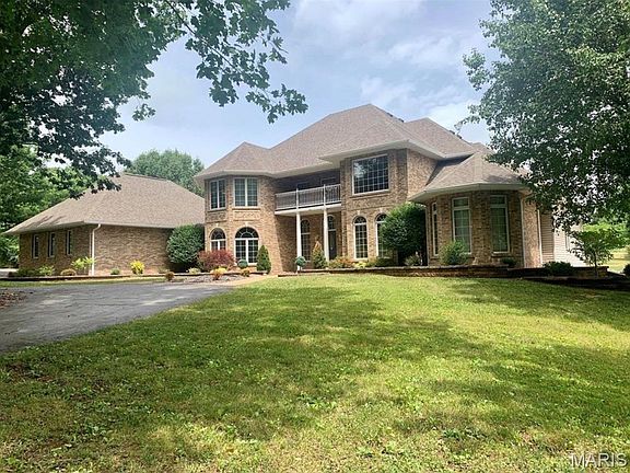 2nd image of 3045 Cedar Falls Rd