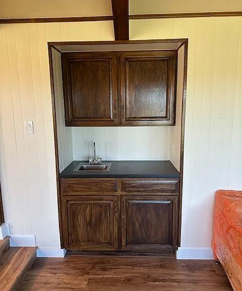wet bar in family room