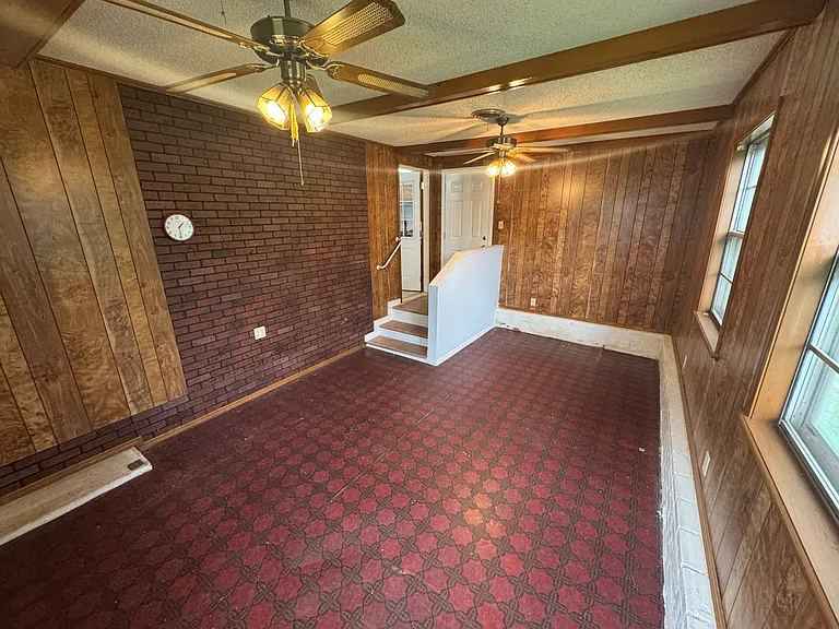 610 N Joyce St — Photo 21