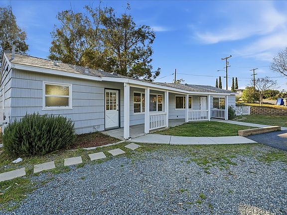 2nd image of 3875 Grandview Pl