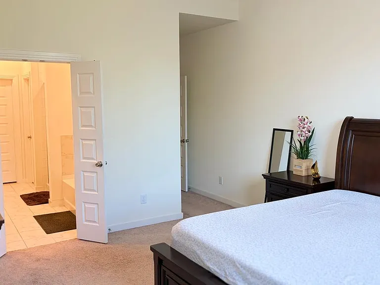 524 Oakmoss St — Photo 12