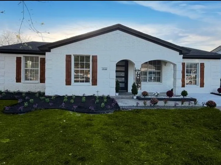 1510 Lackland St — Photo 1
