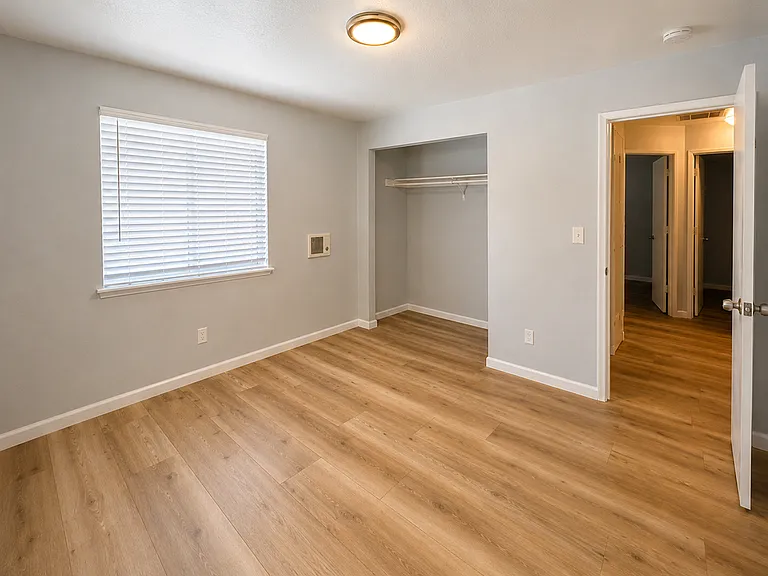 3127 Santa Cruz Way — Photo 3