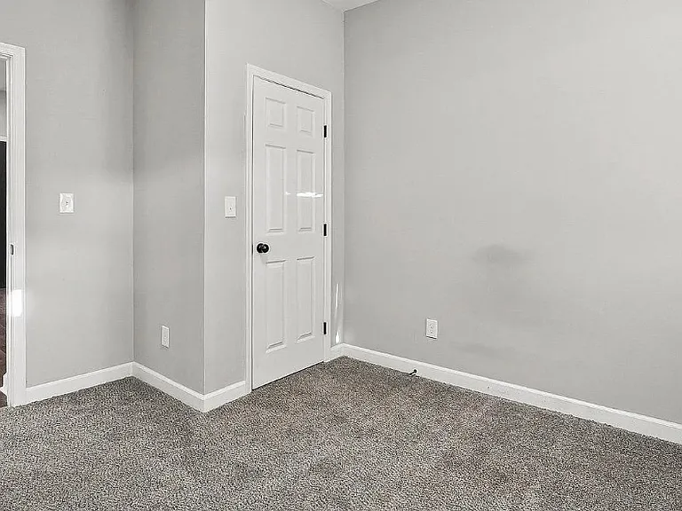 2301 Whittier Ave #1 — Photo 17