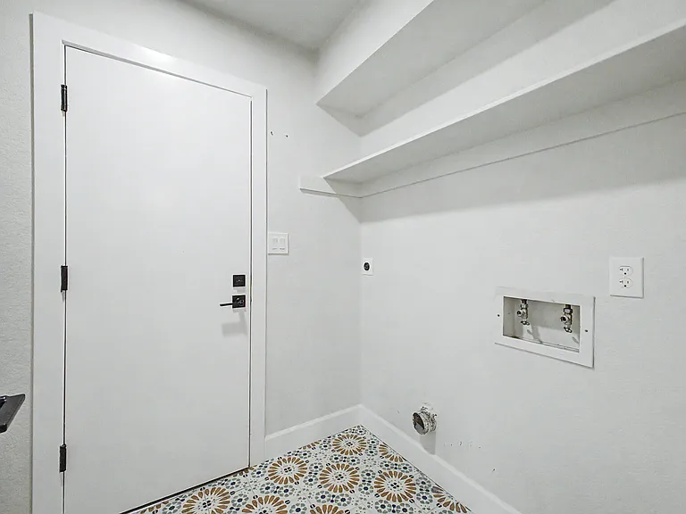 3922 E Larkspur Dr — Photo 19
