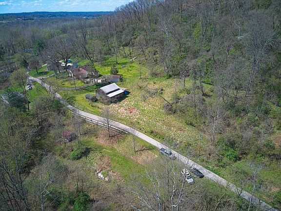 5th image of 111 Sam Collins Rd