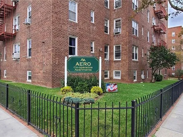 105-38 63rd Drive #5-P, Forest Hills, NY 11375