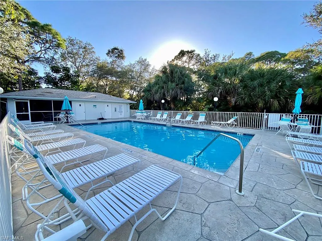 2 bed, 2.0 bath, 1271 sqft, $5,000 — Photo 3