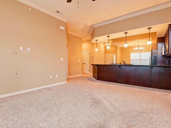 5th image of 200 Majestic Dr APT 101