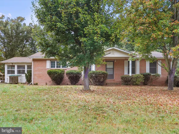 178 Fossil Ln, Delray, WV 26714