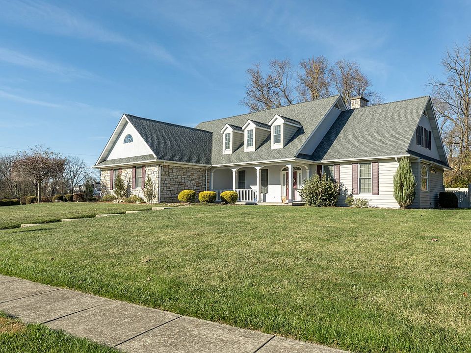 1st image of 10 Highland Dr