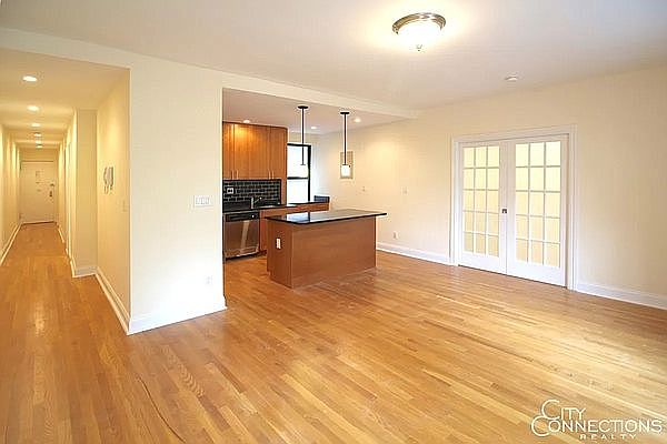 1st image of 216 W 99th St APT 6