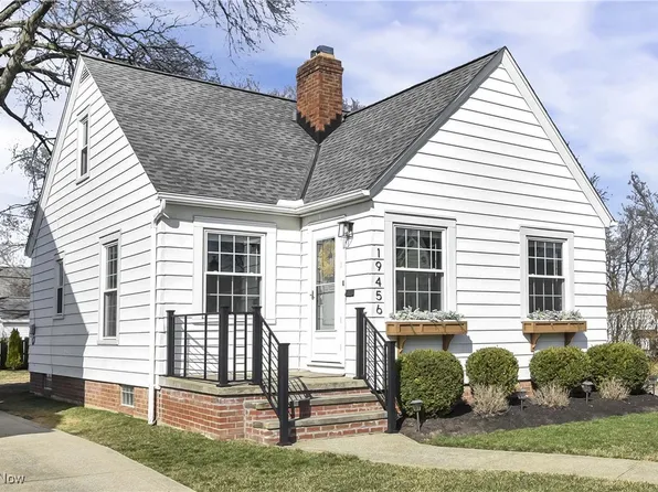 19456 Shoreland Ave, Rocky River, OH 44116