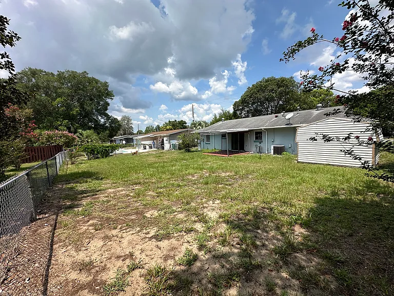 1864 W Gardenia Dr — Photo 13