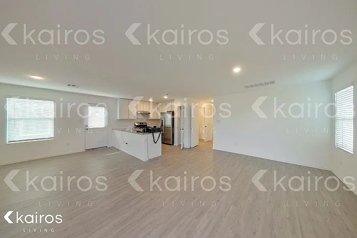 14303 Estuary Pl — Photo 2