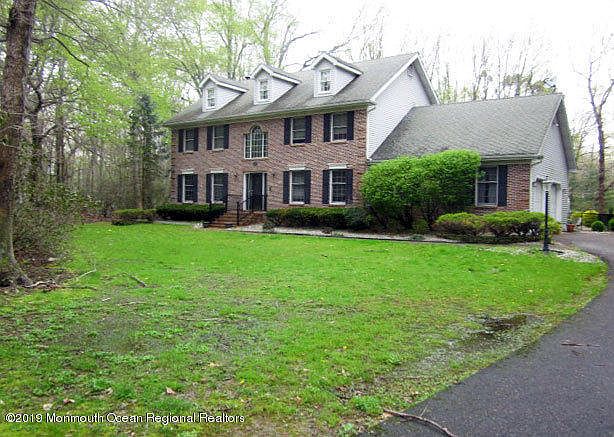 1st image of 33 Hemlock Dr