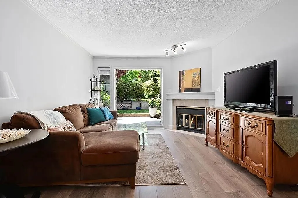 1 bed, 691 sqft, $1,800 — Photo 2