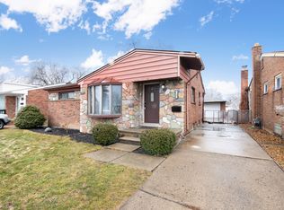 17441 Ray St, Riverview, MI 48193