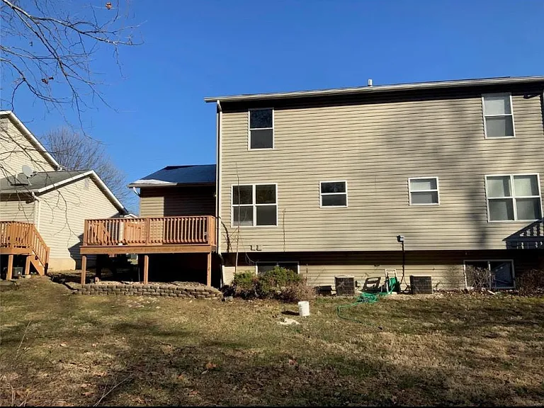 409 Omar Ct — Photo 21