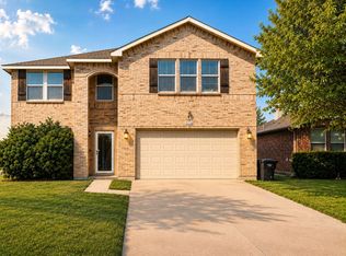 9216 Old Clydesdale Dr, Fort Worth, TX 76123