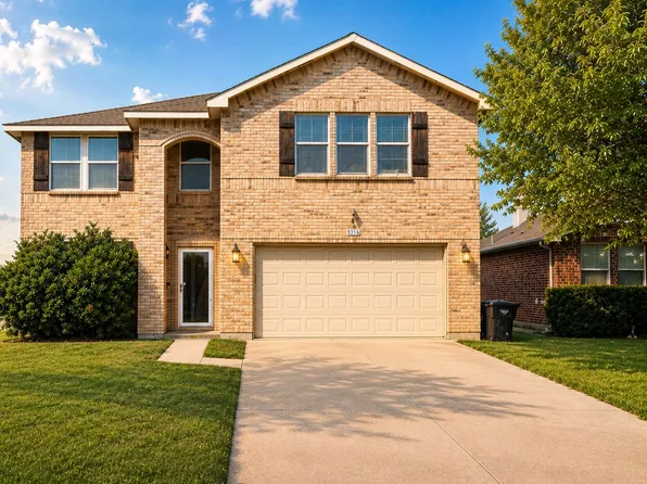 9216 Old Clydesdale Dr, Fort Worth, TX 76123