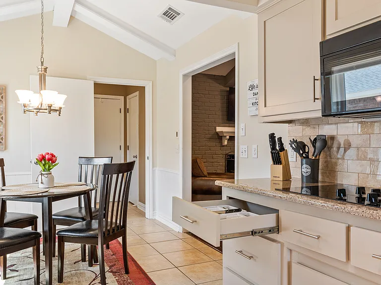 2937 Shalimar Dr — Photo 29