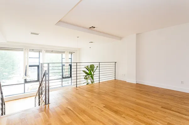 Rented by MNS | media 23