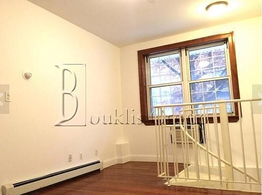 1st image of 2534 36th St APT 1F