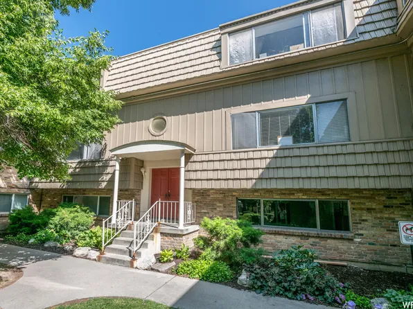 2220 E Murray Holladay Rd APT 182, Holladay, UT 84117