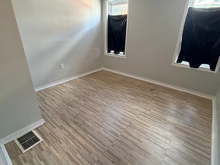 6030 Greenway Ave — Photo 12
