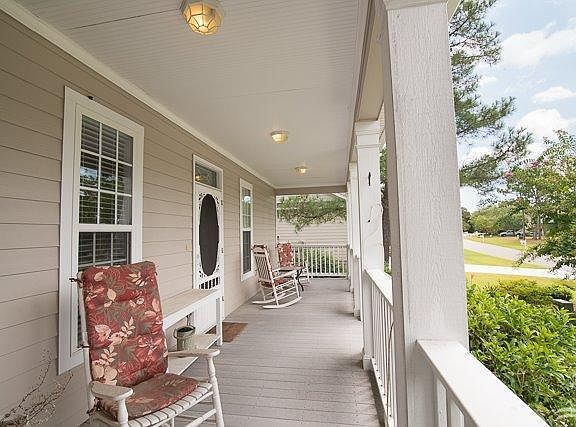 2nd image of 4154 Silverleaf Drive SE