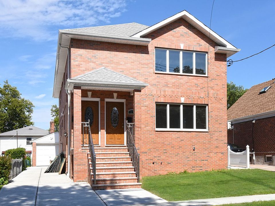 1st image of 4835 207th St
