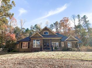 3110 Hidden Lake Rd, Dalton, GA 30721