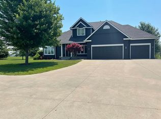 7745 SW 17th Ter, Topeka, KS 66615