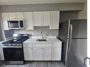 1703 Malvern St, Baltimore, MD 21224