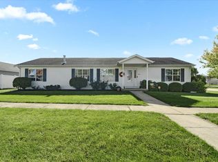 2707 Milford Dr, Urbana, IL 61802