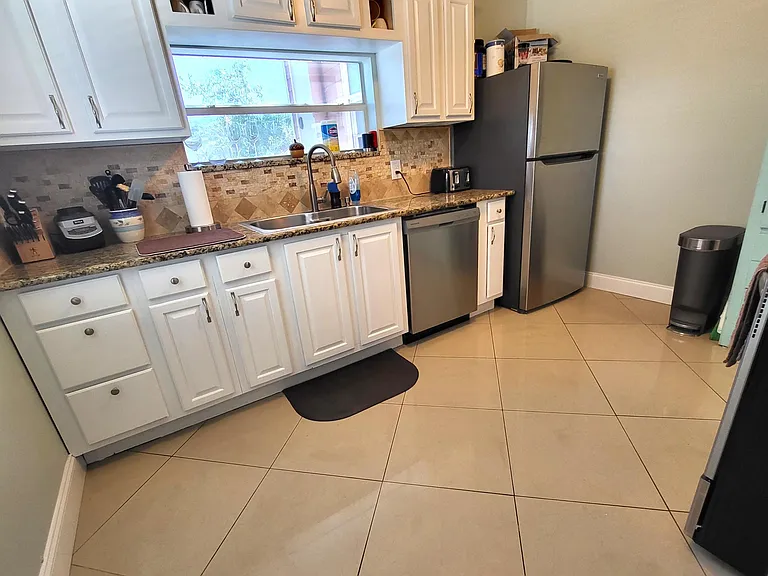 232 Cypress St #1 — Photo 5